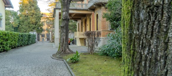 4 rooms Apartment in Arona, Italy No. 102509 4