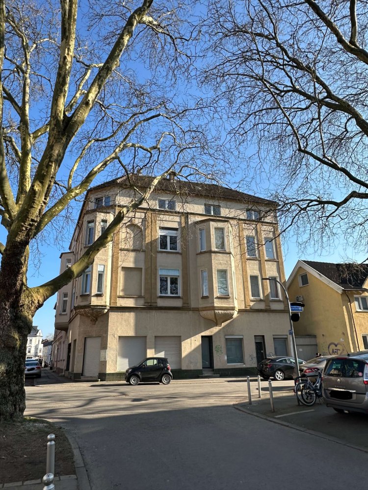 20 rooms Building in Dortmund, Germany No. 39610