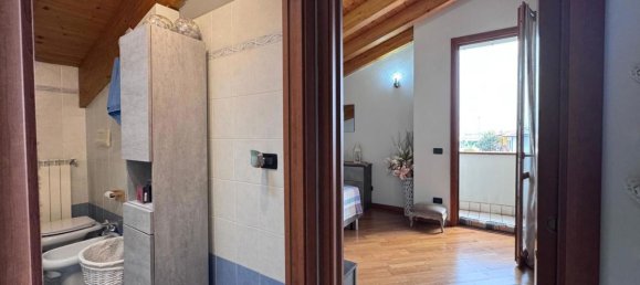 2-salle Appartement à Comezzano Cizzago, Italy No. 311835 22