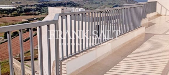 3 غرف نوم بانتهاوس في Mgarr, Malta رقم 8410 10