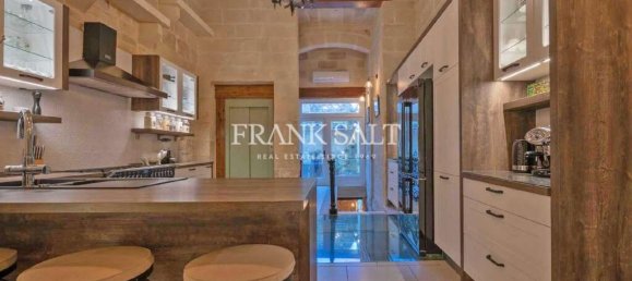 250m² Hotel in Bormla, Malta No. 13551 2