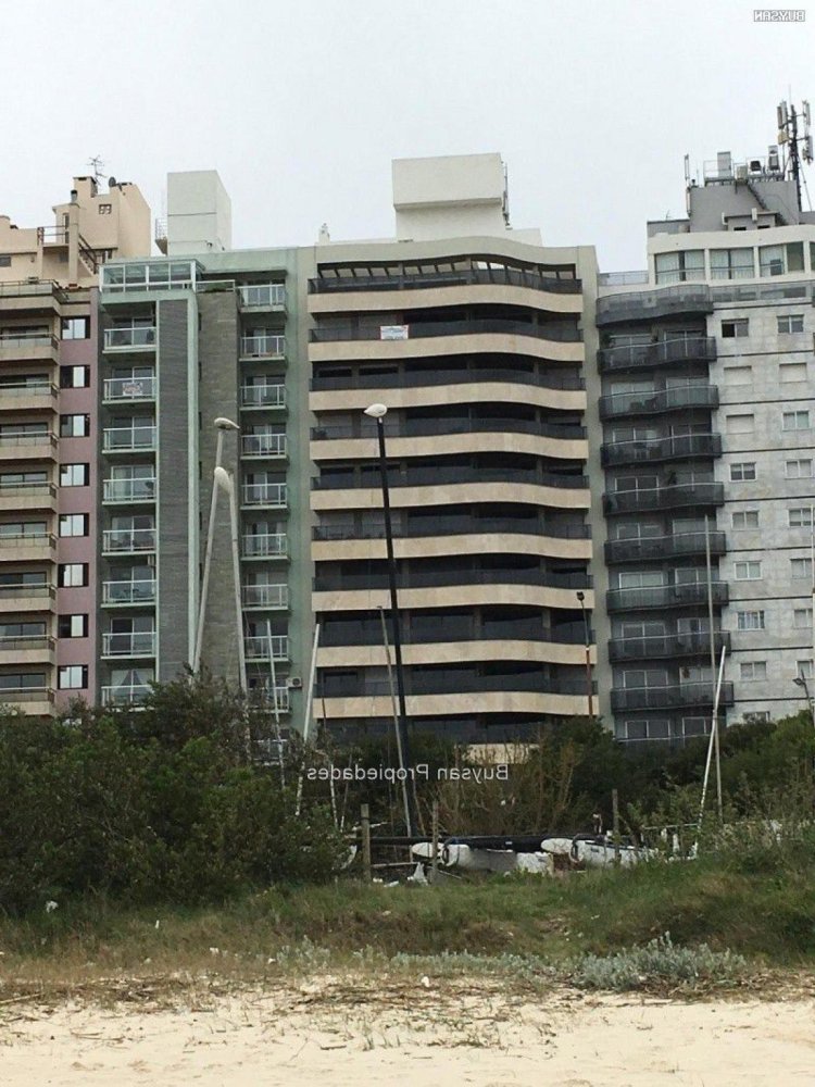 3 Schlafzimmer Wohnung in Montevideo, Uruguay, Nr. 10425