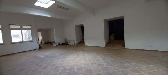 Imóvel comercial de 2 divisões em Frascati, Italy N.º 175929 2