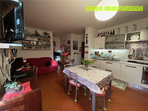 Apartamento de 3 habitaciónes en Campi Bisenzio, Italy No. 25617