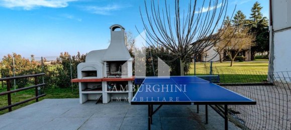 6 rooms House in Ferrara, Italy No. 41252 5