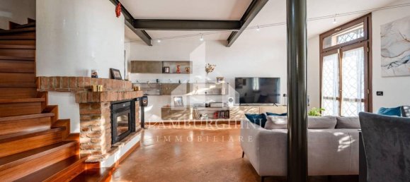 6 rooms House in Ferrara, Italy No. 41252 10