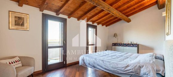6 rooms House in Ferrara, Italy No. 41252 19