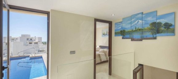 3 bedrooms Duplex in Estepona, Spain No. 43023 6