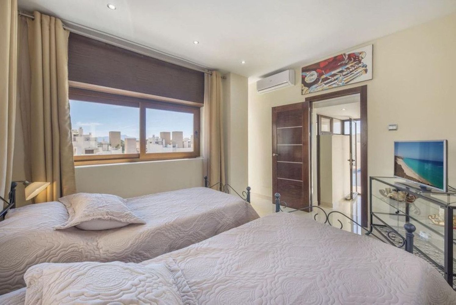 3 bedrooms Duplex in Estepona, Spain No. 43023