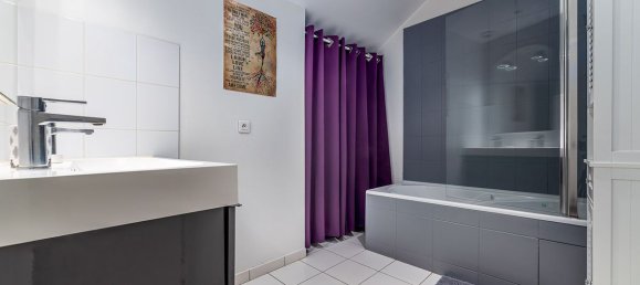 Apartamento de 2 dormitorios en Suresnes, France No. 170626 17