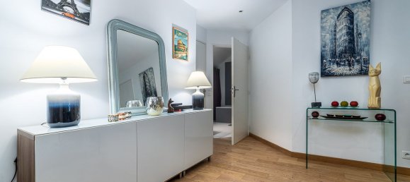 Apartamento de 2 dormitorios en Suresnes, France No. 170626 3