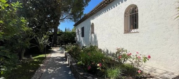 Villa de 4 habitaciónes en Mougins, France No. 296078 14