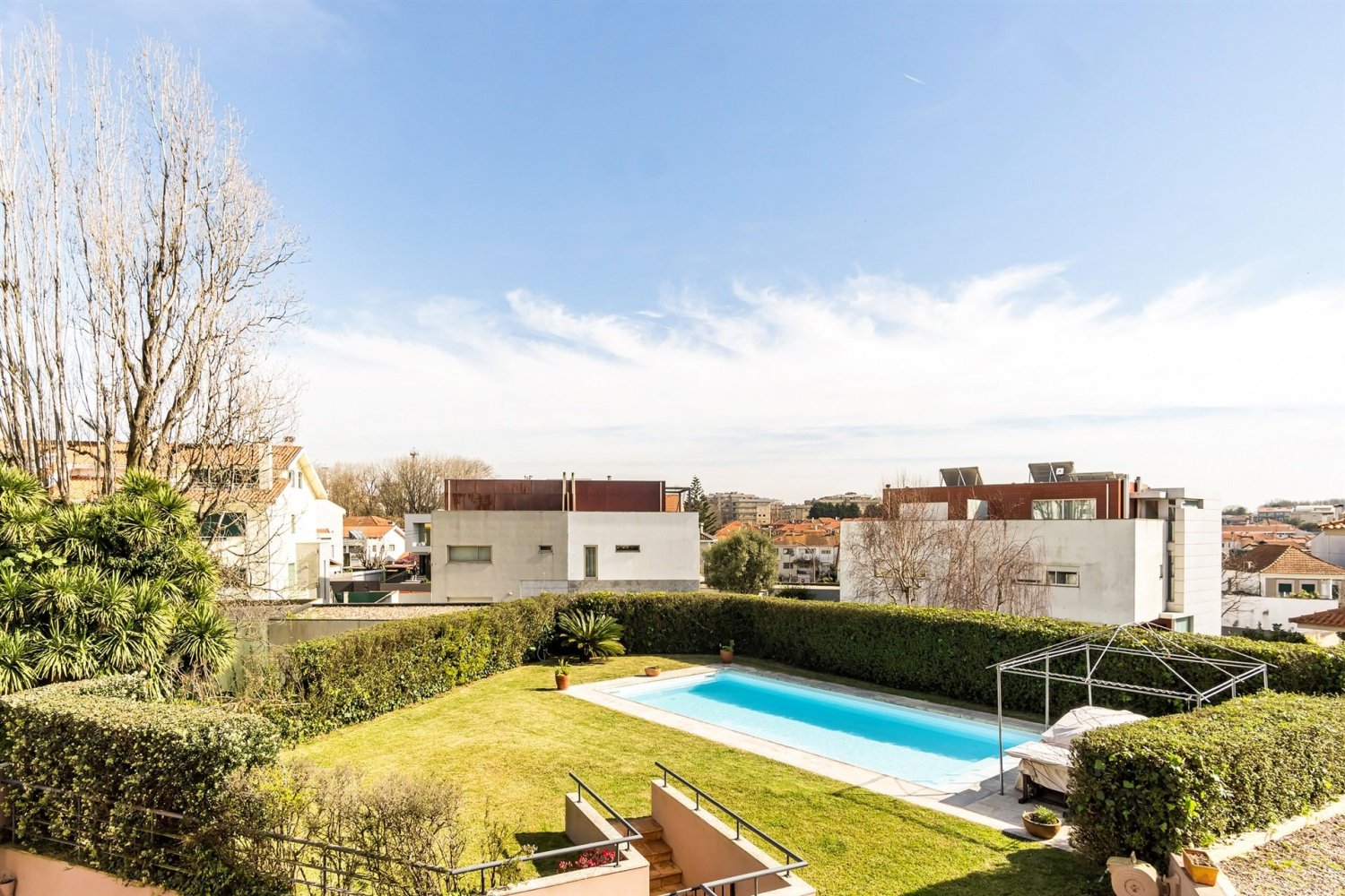 5 bedrooms Apartment in Porto, Portugal No. 108495