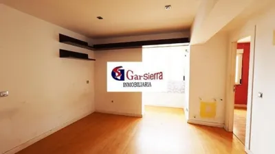 Apartamento de 3 dormitorios en Madrid, Spain No. 212629