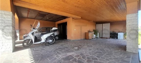 Квартира с 3 спальнями в Триест, Италия № 74638 5