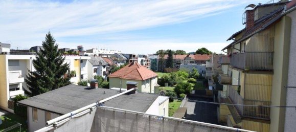 2-salle Appartement à Eggenberg, Austria No. 250957 9