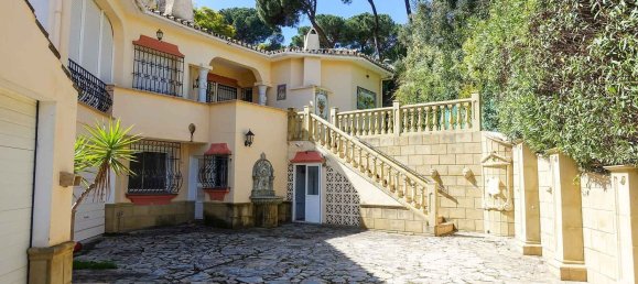 1607m² Land in Marbella, Spain No. 28096 4