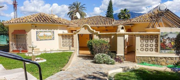 1607m² Land in Marbella, Spain No. 28096 9