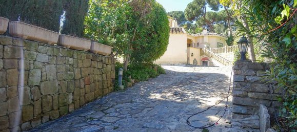 1607m² Land in Marbella, Spain No. 28096 22