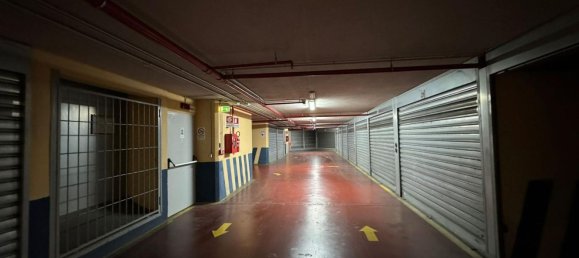 Garagem em Naples, Italy 4 m² N.º 181573 4