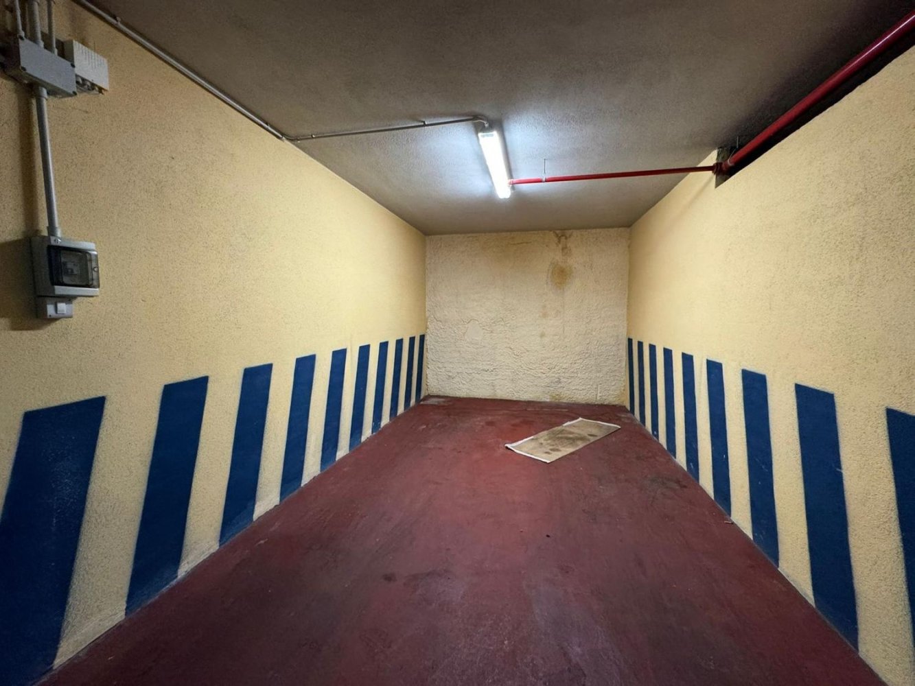 Garagem em Naples, Italy 4 m² N.º 181573