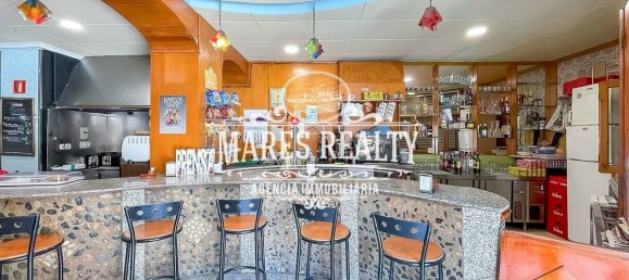 200m² Commercial property in Pineda de Mar, Spain No. 16821 2