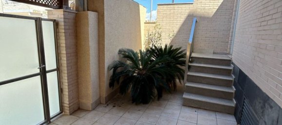 3 bedrooms House in Torre de la Horadada, Spain No. 155996 5