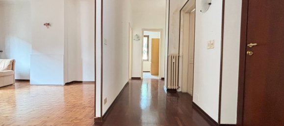 Квартира с 4 комнатами в Сен Венсан, Италия № 300114 6