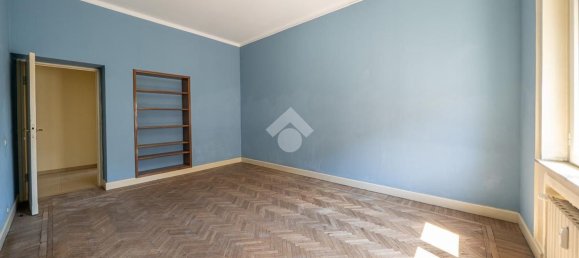 4 rooms Apartment in Parma, Italy No. 309770 11