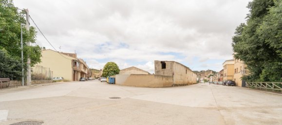  Land in Chartered Community of Navarre, Spain No. 77507 11