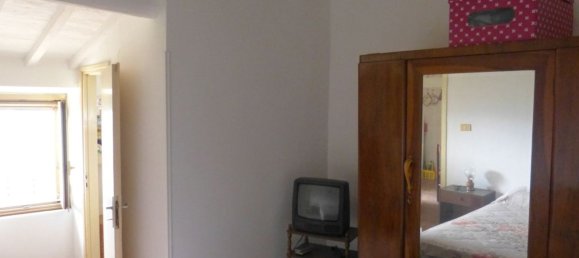 2 rooms Apartment in Todi, Italy No. 85897 13
