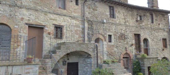 2 rooms Apartment in Todi, Italy No. 85897 3