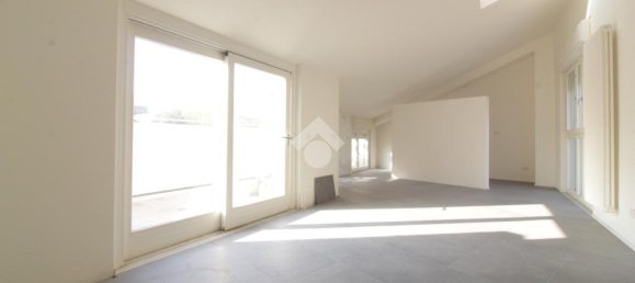 Apartamento de 3 divisões em Lodi, Italy N.º 230757 6