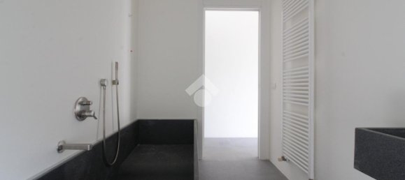 Apartamento de 3 divisões em Lodi, Italy N.º 230757 17