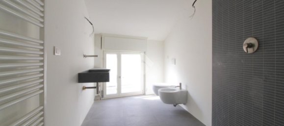 Apartamento de 3 divisões em Lodi, Italy N.º 230757 4