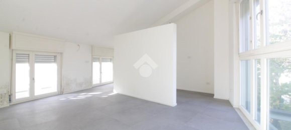 Apartamento de 3 divisões em Lodi, Italy N.º 230757 8