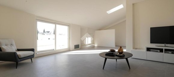 Apartamento de 3 divisões em Lodi, Italy N.º 230757 28