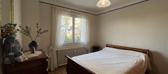 3 bedrooms House in Chassenon, France No. 335195 7