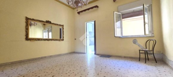 2 rooms Apartment in Palermo, Italy No. 267527 5