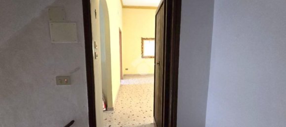 2 rooms Apartment in Palermo, Italy No. 267527 3