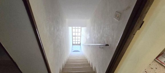 2 rooms Apartment in Palermo, Italy No. 267527 2