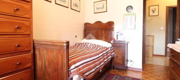 5 rooms Apartment in Turin, Italy No. 54672 18