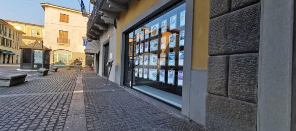 3 rooms Apartment in Palazzolo sull'Oglio, Italy No. 107880 14