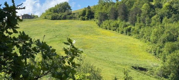 84770m² Land in Montefortino, Italy No. 297440 5