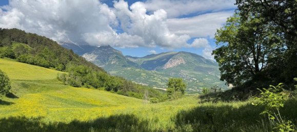 84770m² Land in Montefortino, Italy No. 297440 13