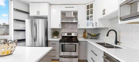 2 bedrooms Condo in British Columbia, Canada No. 1078 5