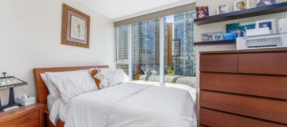 2 bedrooms Condo in British Columbia, Canada No. 1078 9