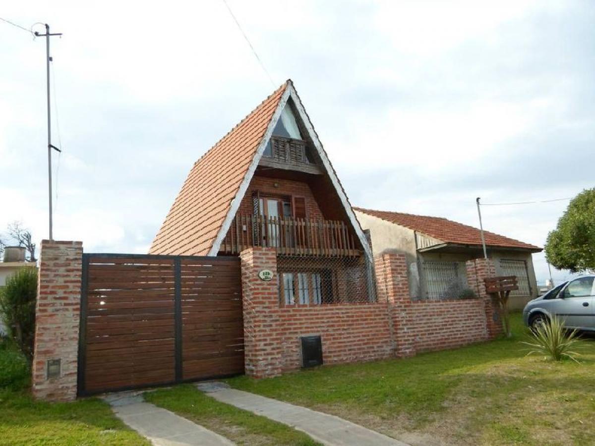 3 bedrooms House in Mar del Plata, Argentina No. 86379