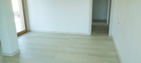 2 Schlafzimmer Penthouse in Reggio Emilia, Italy, Nr. 157296 5