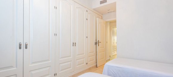 2 bedrooms Apartment in Benahavis, Spain No. 145257 9